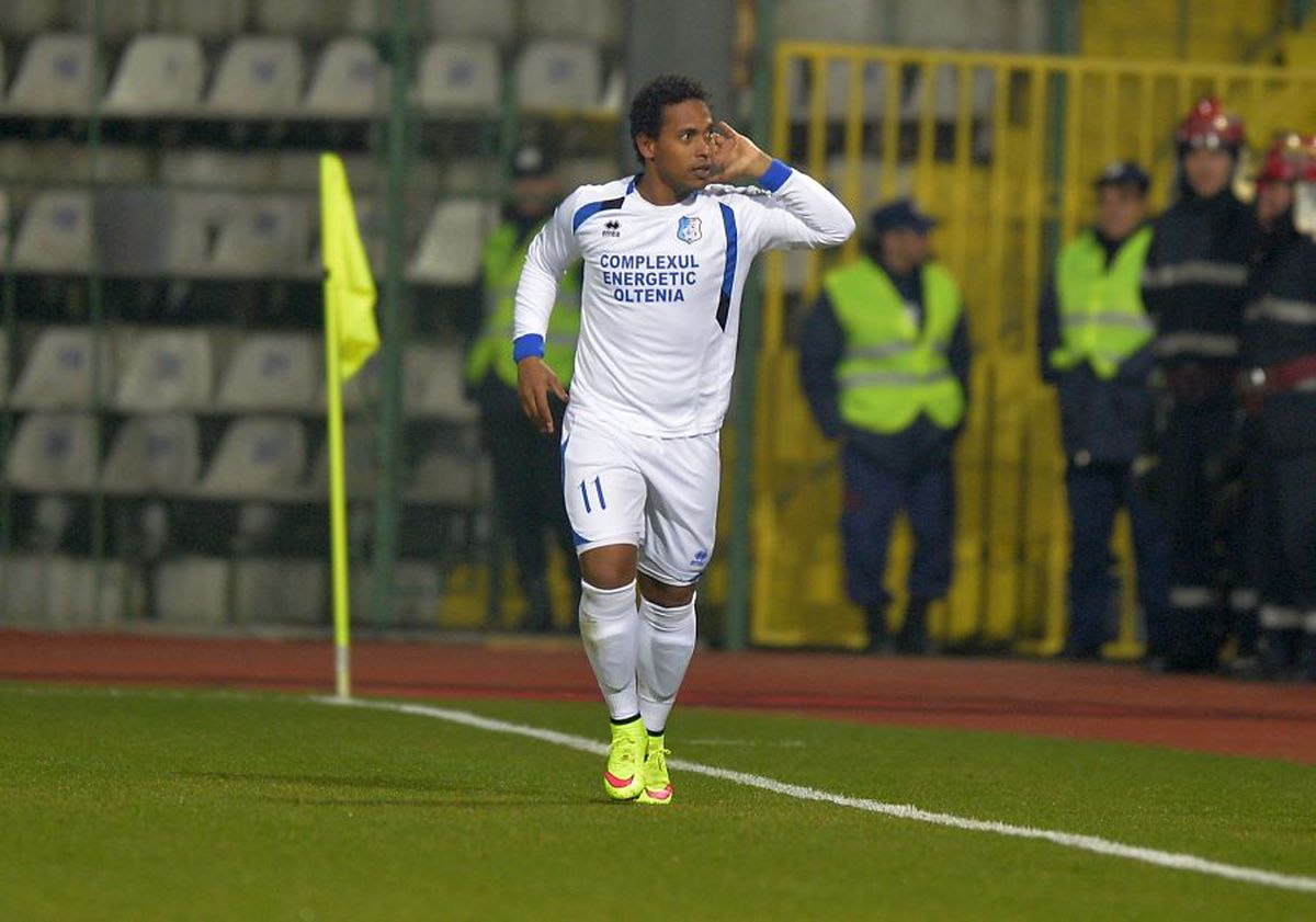 EXCLUSIV VIDEO Dinamo, cea mai mare dorință a lui Eric: „Voiam să devin idolul galeriei! E singura echipă la care m-am propus” + ce transfer penibil au ales Mutu și Contra