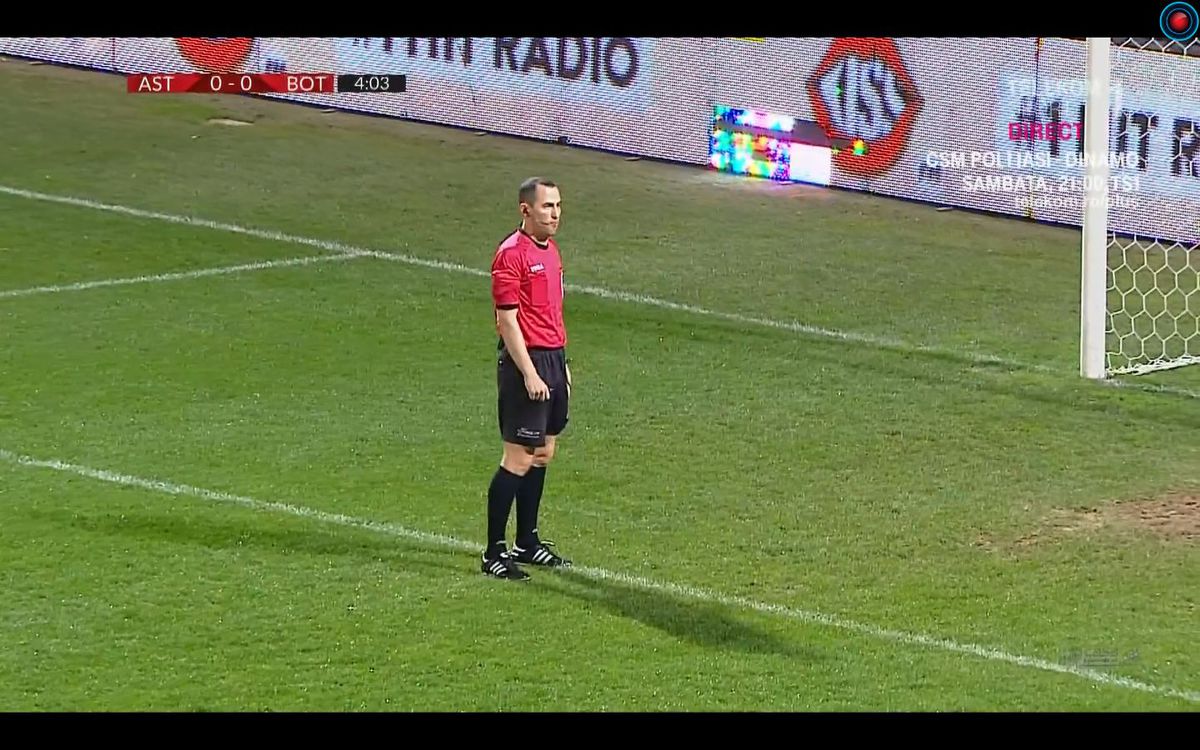 ASTRA - BOTOȘANI // VIDEO+FOTO Fază ciudată în play-off » Arbitrul a dictat indirectă după un gest nemaivăzut al lui Tamaș! EXCLUSIV Ce spune Cristi Balaj