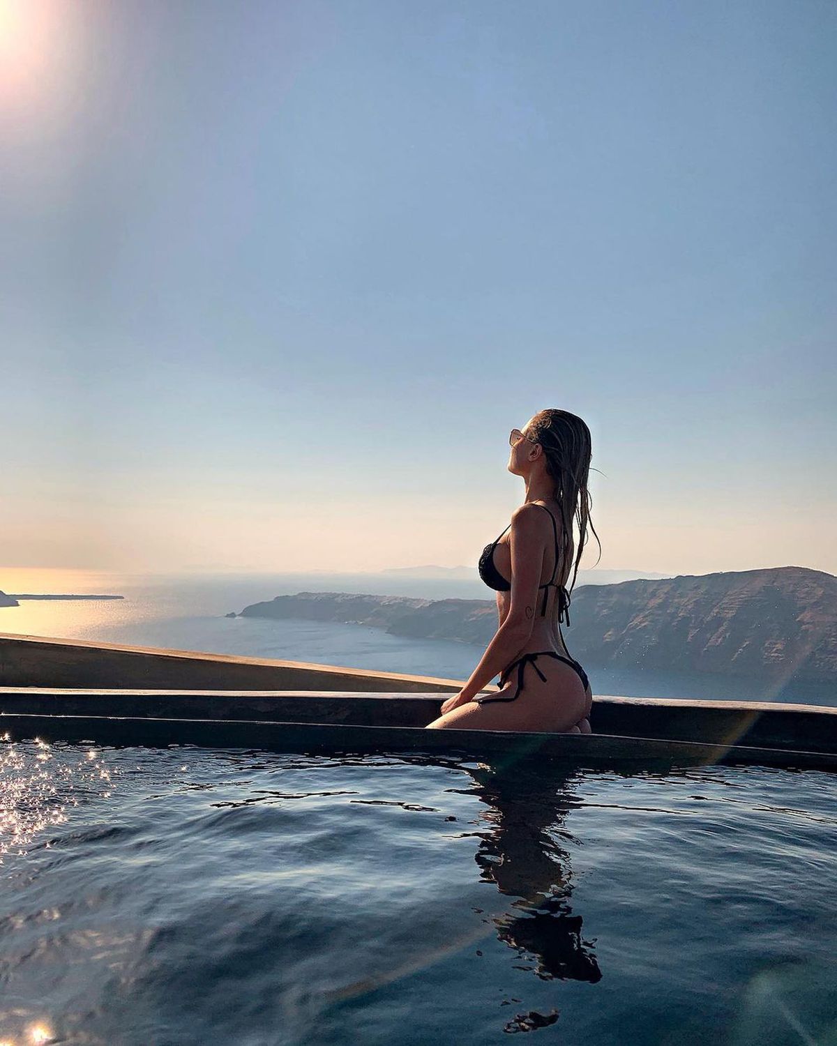 FOTO Colegul lui Ionuț Radu de la Inter are o iubită care-ți taie respirația! Apariții hot de fiecare dată