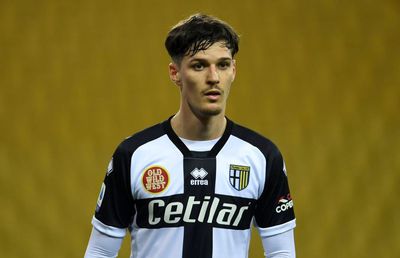 Ce se întâmplă cu Dennis Man, după ce a acuzat probleme medicale în partida cu Inter Milano » Anunțul presei din Italia