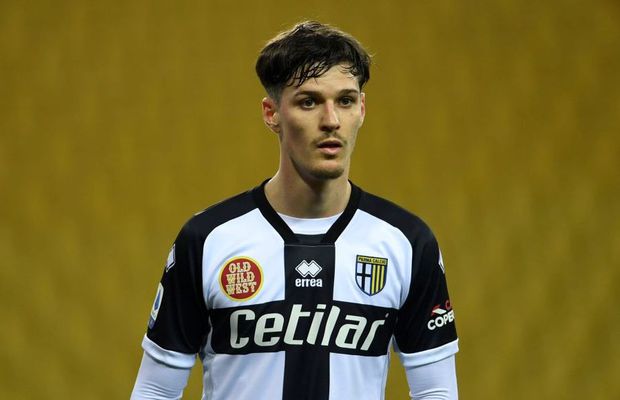 Ce se întâmplă cu Dennis Man, după ce a acuzat probleme medicale în partida cu Inter Milano » Anunțul presei din Italia