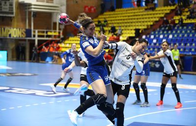 SCM Râmnicu Vâlcea - CSM București. Cele două jucătoare care au sclipit în prima repriză