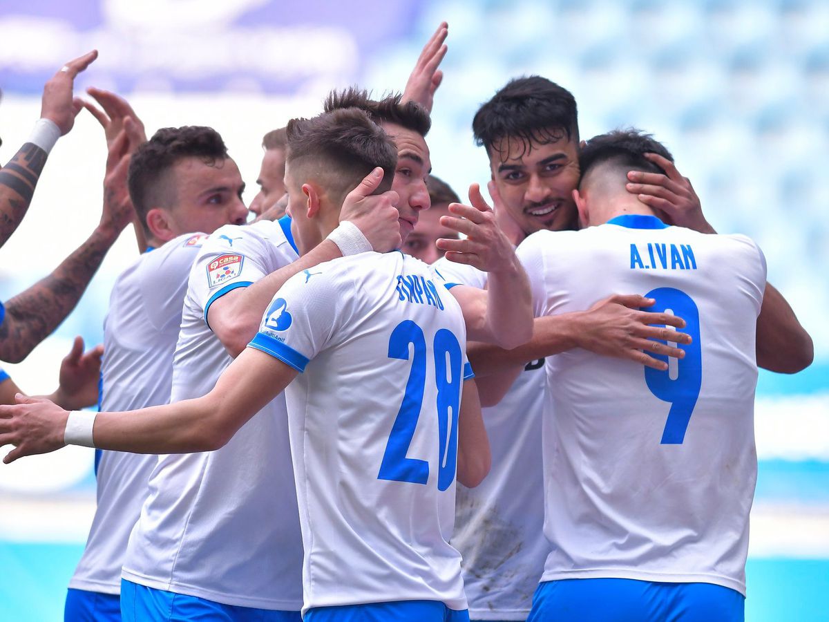 Record în Liga 1, după golul din Craiova - Botoșani! Cel mai tânăr marcator din acest campionat a adus victoria oltenilor