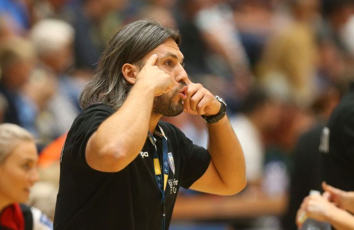 Adi Vasile, după victoria lui CSM București cu SCM Rm. Vâlcea: „Puteam doar să visăm la un asemenea scor” + declarație tare despre Neagu