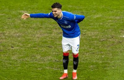 Prestația lui Ianis Hagi cu St. Mirren, analizată de scoțieni » Ce note a primit românul la meciul care o apropie pe Rangers de titlu