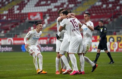 Specialitatea casei » 80 la sută dintre golurile lui Paulo Vinicius în Liga 1 au fost marcate cu capul!