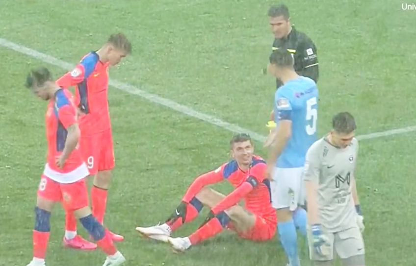 Florin Tănase (27 de ani) a cerut o lovitură de la 11 metri în minutul 75 al meciului dintre FCSB și FC Voluntari, după un duel cu Igor Armaș (34 de ani).