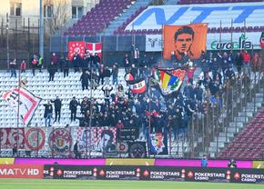 Ultrașii lui Dinamo, protest cu CFR Cluj! De ce au părăsit stadionul în minutul 35