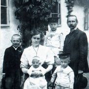 Cu familia, în 1914