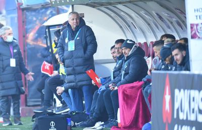 Dan Petrescu, după 4-1 cu Dinamo: „Aș fi făcut 8 schimbări la pauză” + „Vine «tăierea capetelor», nu sunt de acord!”