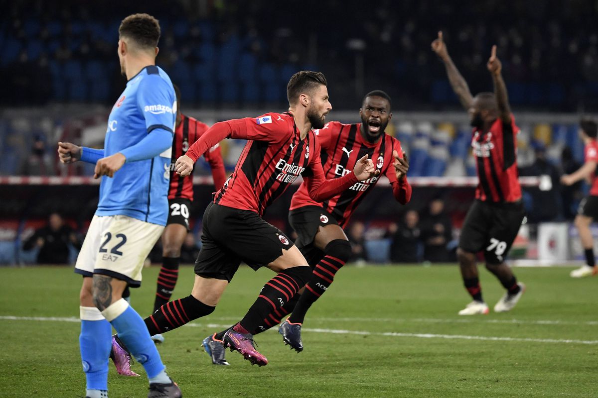 Napoli - AC Milan » Meci pentru locul 1 în Serie A