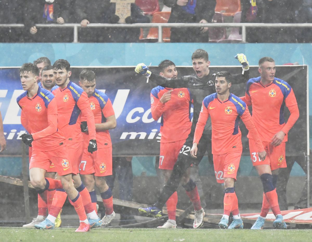 FCSB - FC Voluntari 1-0: două faze de penalty judecate în defavoarea roș-albaștrilor! Primul verdict al specialistului în arbitraj