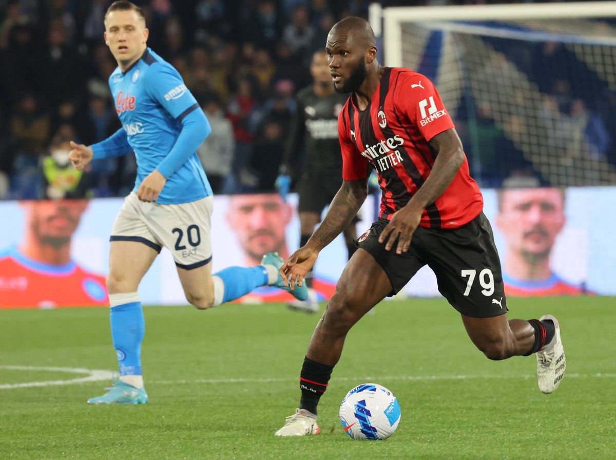 Napoli - AC Milan » Meci pentru locul 1 în Serie A