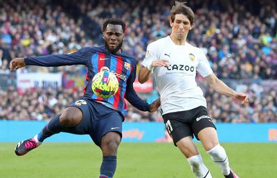 Valencia protestează vehement pentru un penalty refuzat contra Barcelonei: „Scandal. Înșelătorie. Jaf”