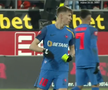 Tavi Popescu n-a știut ce să facă cu banderola de căpitan în finalul meciului UTA - FCSB 3-1