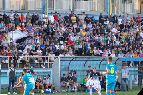 Interes maxim pentru derby-ul ACS Mediaș - CS Gloria Bistrița, în Liga 3. Foto: Facebook @ACS Mediaș