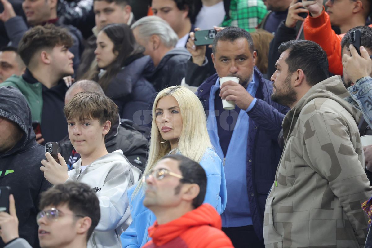 Laura Vicol, implicată în „scandalul Nordis”, a fost în tribune la FCSB - Lyon » Imaginile surprinse de reporterul GSP