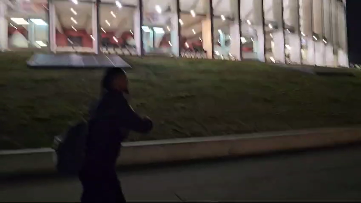 Ngezana a fost uitat la stadion la finalul meciului FCSB - Lyon