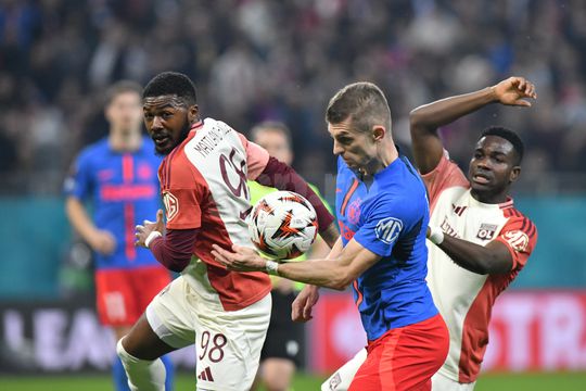 Florin Tănase în meciul FCSB - Lyon