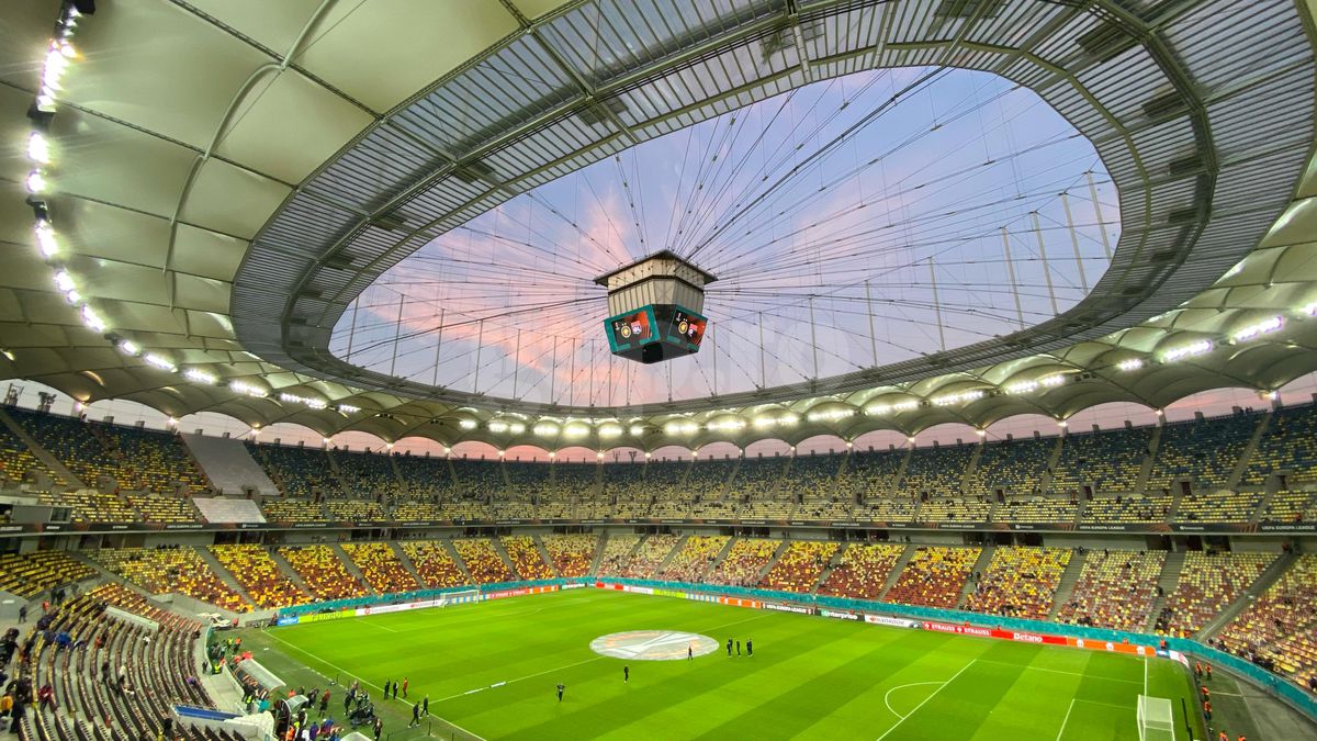 Din Stăpânul Inelelor, 300 sau Biblie? FCSB, scenografie înfricoșătoare la meciul cu Lyon: ce a apărut în Peluza Nord