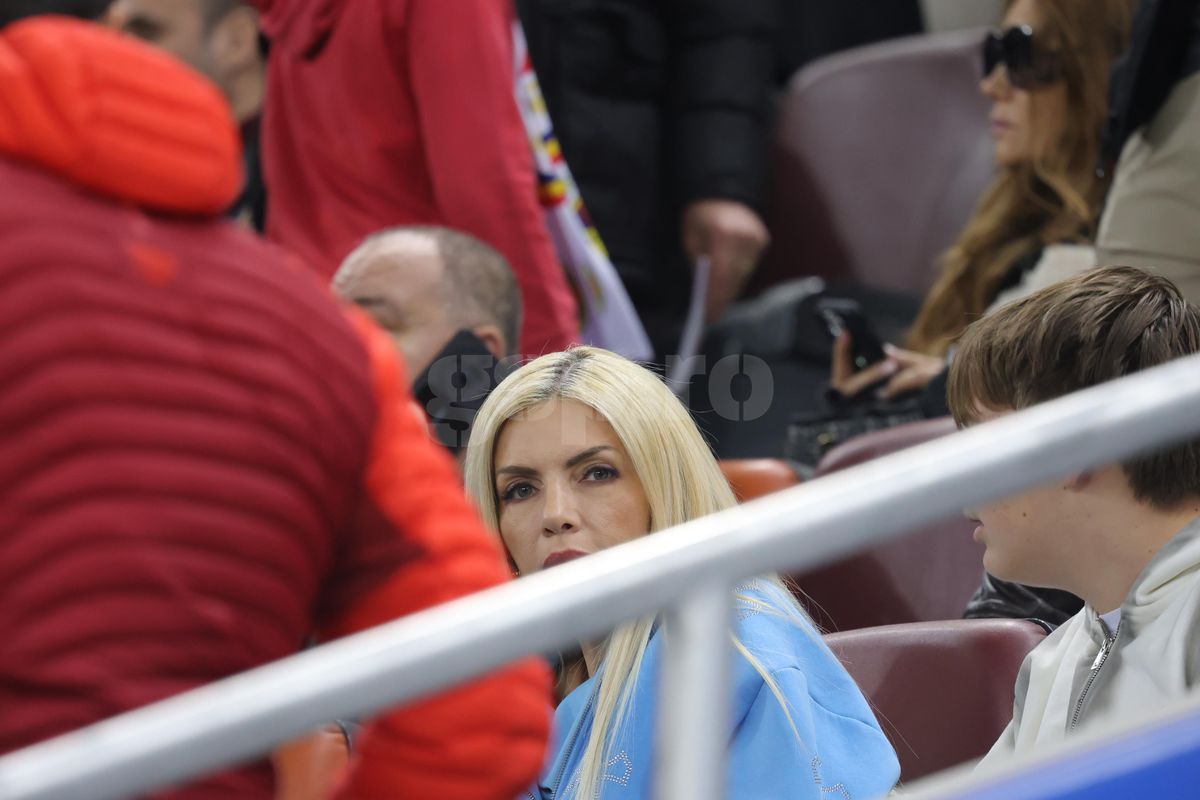 Laura Vicol, implicată în „scandalul Nordis”, a fost în tribune la FCSB - Lyon » Imaginile surprinse de reporterul GSP