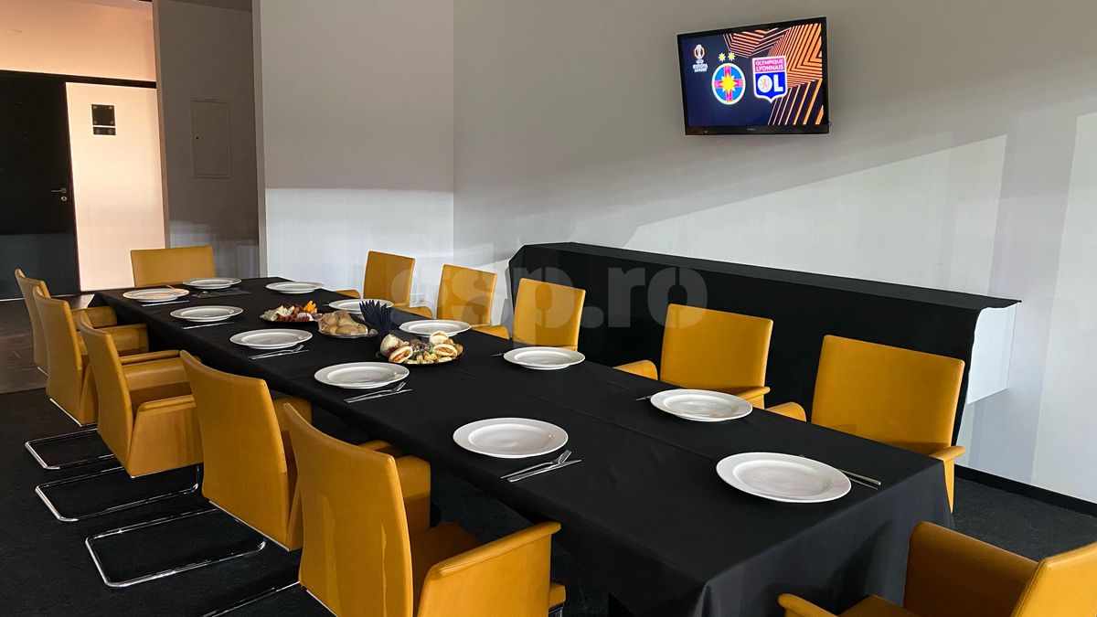 Dynamite maki sau mini-iris » Ce mănâncă bogații la loje pe Arena Națională, la FCSB - Lyon