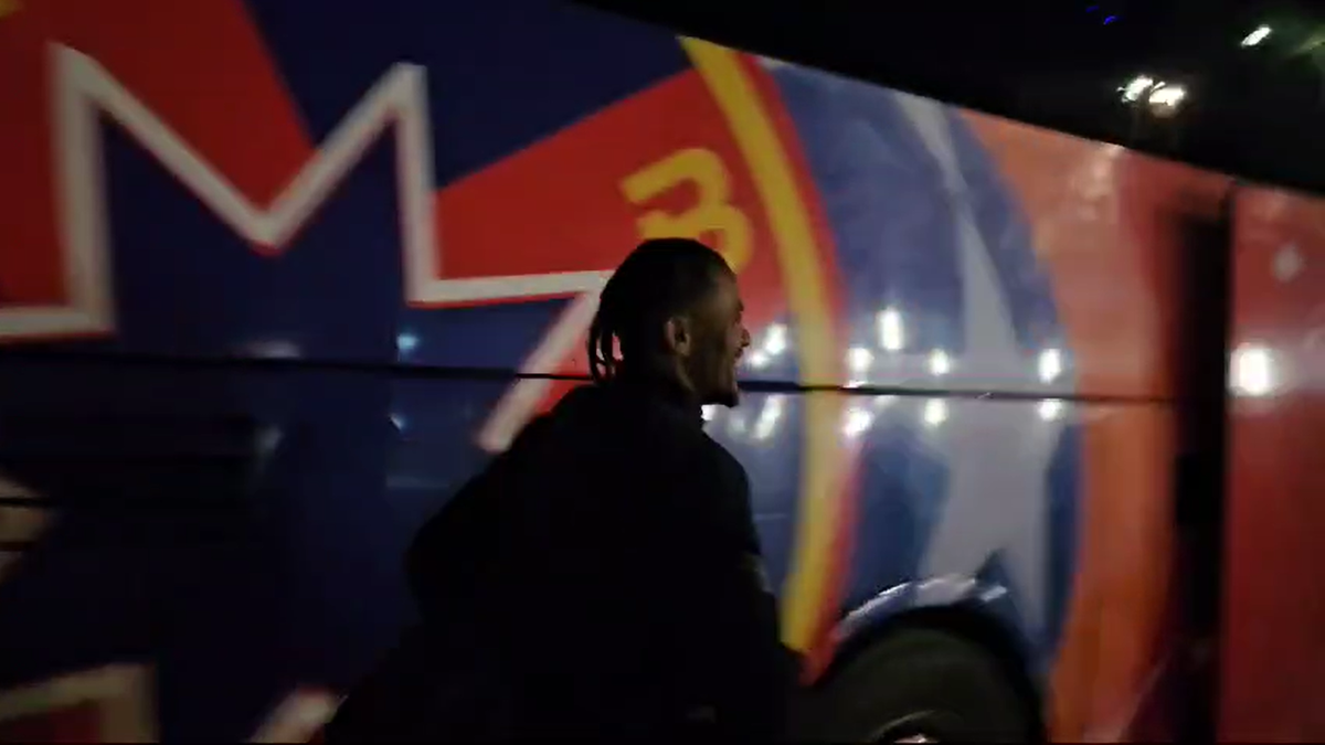 Ngezana a fost uitat la stadion la finalul meciului FCSB - Lyon