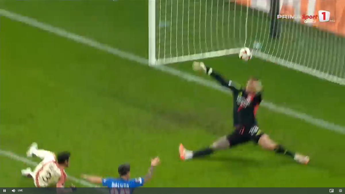 Golul lui Alexandru Băluță la meciul FCSB - Lyon