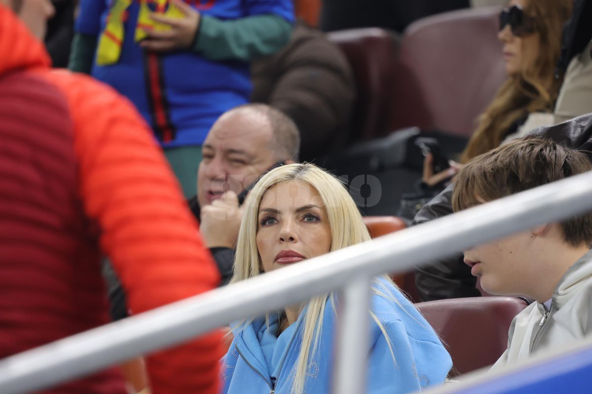 Laura Vicol, implicată în „scandalul Nordis”, a fost în tribune la FCSB - Lyon » Imaginile surprinse de reporterul GSP