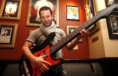 A rezistat doar un an la granzii din București și e și acum mirat de ce a putut să trăiască în România: „Cât pentru a scrie o carte!”