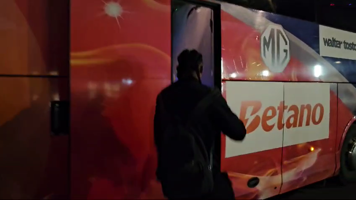 „Edjouma și Baba au mâncat?” » Gigi Becali a stârnit hohote de râs în direct