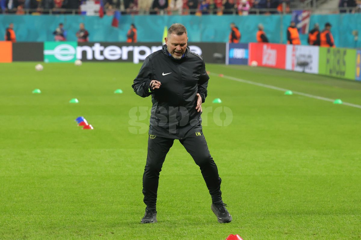 FCSB - Lyon, imagini de la încălzire