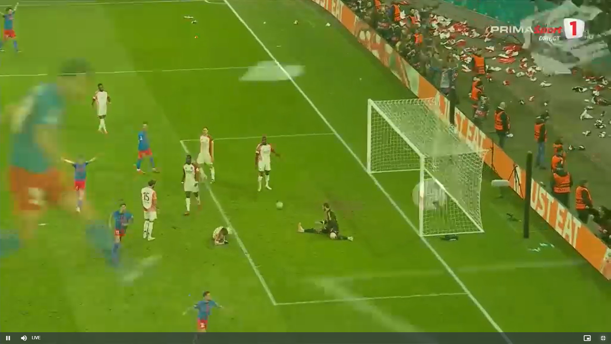 Golul lui Alexandru Băluță la meciul FCSB - Lyon