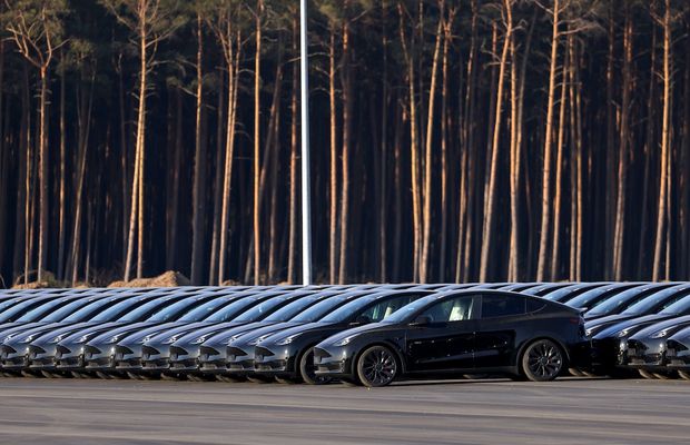 O nouă supremație în industria auto! Toyota Corolla nu mai e cea mai vândută mașină » Cine e pe locul 1