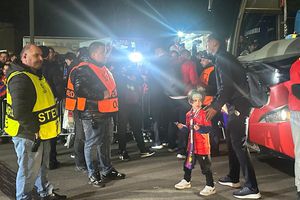 Incredibil! Jucătorul FCSB-ului a fost uitat la stadion după meciul cu Lyon: a fost nevoie de intervenția stewarzilor