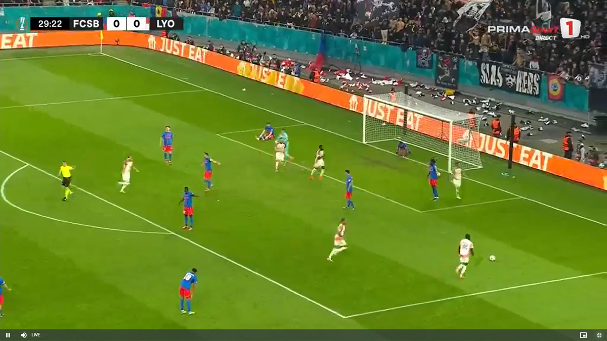 Gol controversat în FCSB - Lyon: ce spune regulamentul