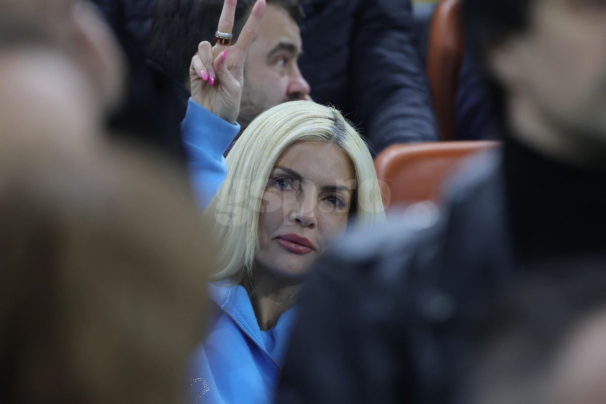 Laura Vicol, implicată în „scandalul Nordis”, a fost în tribune la FCSB - Lyon » Imaginile surprinse de reporterul GSP