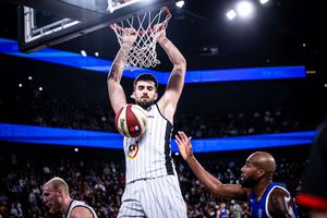 Înainte de duelul direct, sârbul lui U-BT Cluj-Napoca a explicat ce înseamnă Steaua Roșie Belgrad în țara natală: „E un brand”