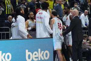 Conflict în Euroligă! MVP-ul din 2024 al competiției și-a îmbrâncit propriul coechipier și apoi a postat un mesaj ironic pe X