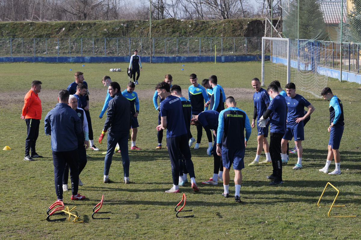 Antrenament condus de Florin Bratu la Metaloglobus