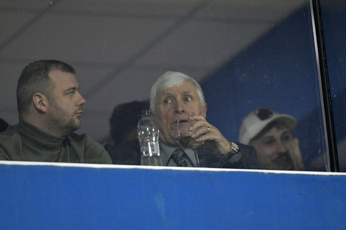 Farul a scăpat ușor după meciul cu CFR Cluj pentru încălcarea Legii 4 » FRF a fost sesizată de Jandarmerie