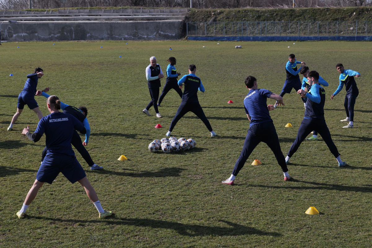 Antrenament condus de Florin Bratu la Metaloglobus