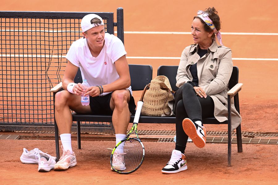 Tenismanul de top trăiește un coșmar la Doha » Momente de groază: „Nu îndrăznim să ieșim din hotel”