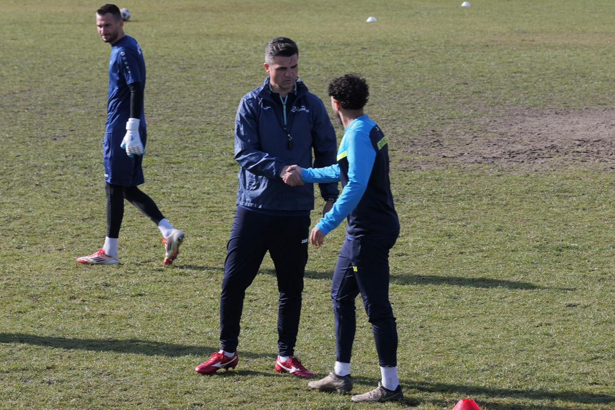 Antrenament condus de Florin Bratu la Metaloglobus