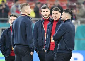 Trei dintr-o lovitură! FCSB a început să semneze contractele pentru sezonul viitor de Superligă