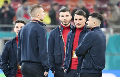 Trei dintr-o lovitură! FCSB a început să semneze contractele pentru sezonul viitor de Superligă