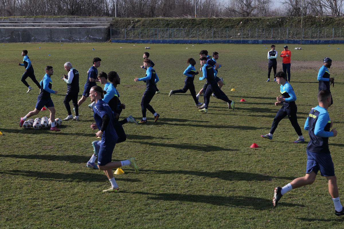 Antrenament condus de Florin Bratu la Metaloglobus