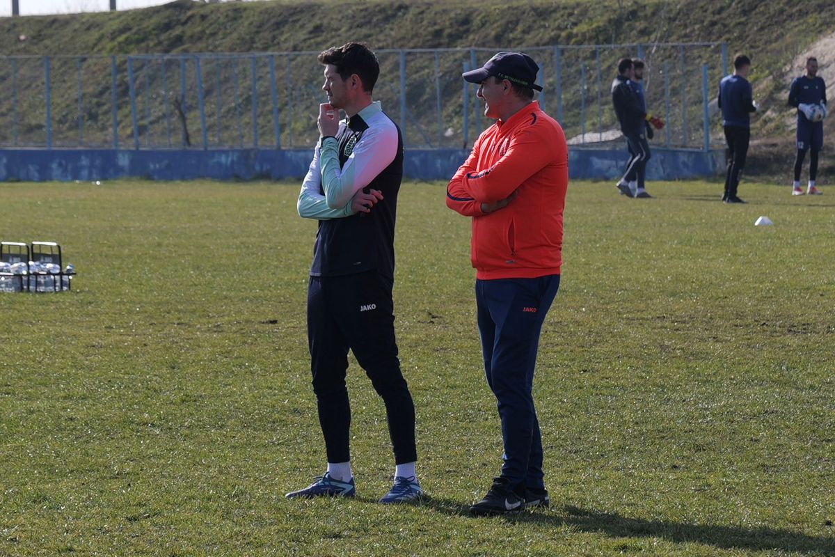 Antrenament condus de Florin Bratu la Metaloglobus