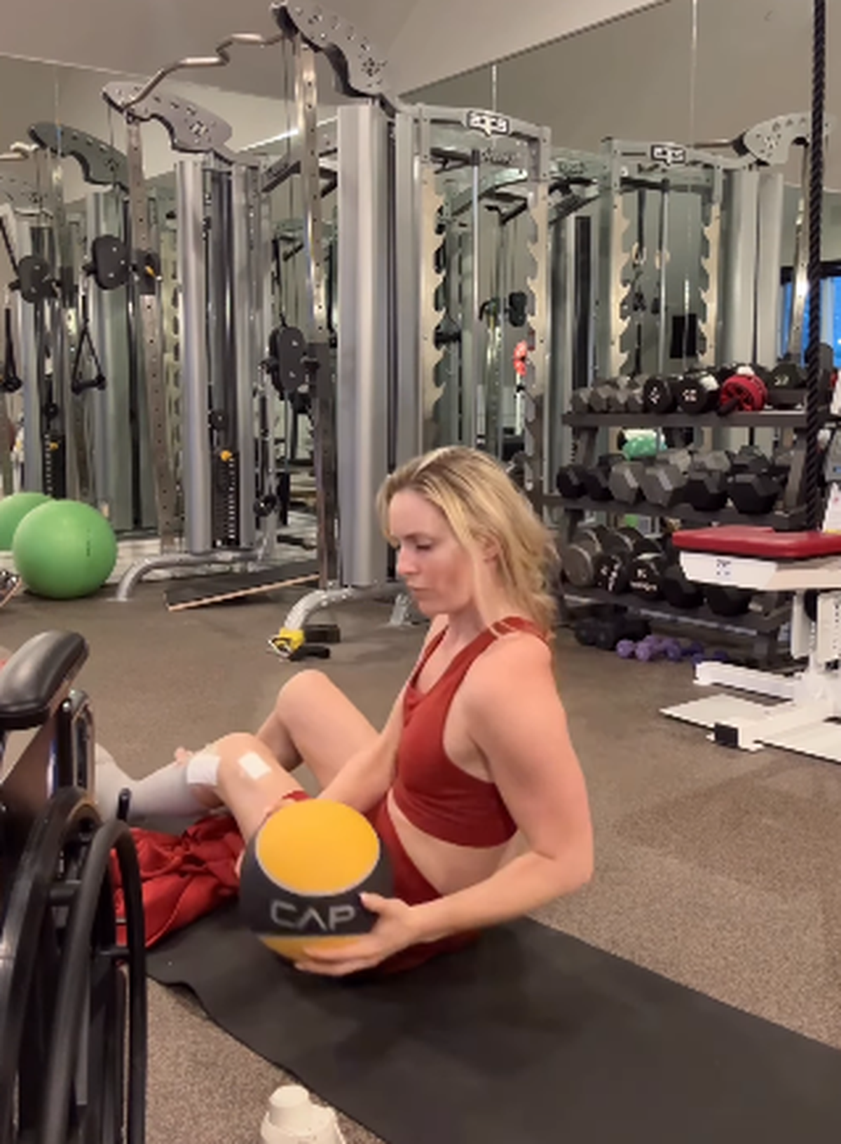 Lindsey Vonn a început recuperarea la picior