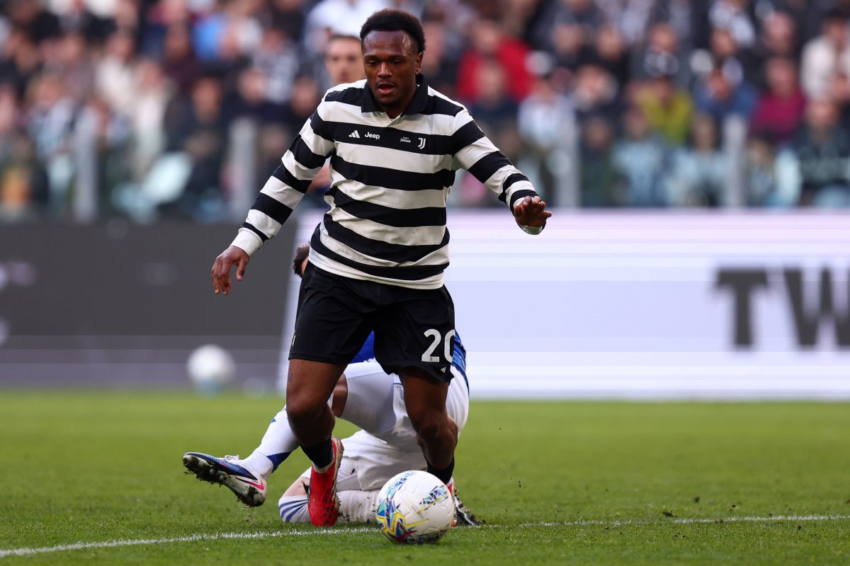 Atacantul lui Juventus, belgianul Louis Openda, terapie neconvențională cu ventuze